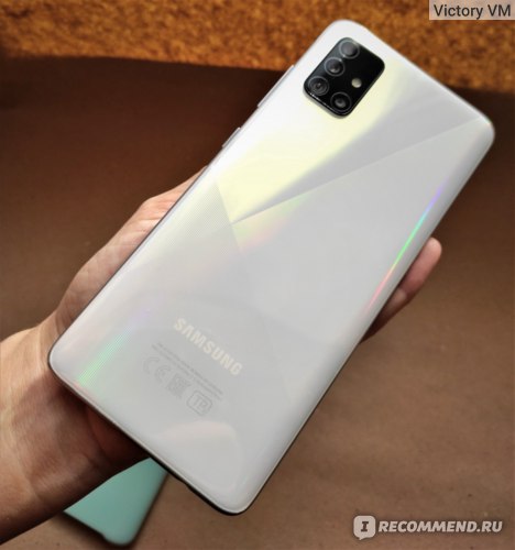 Смартфон Samsung Galaxy A51 фото