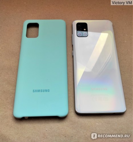 Фирменный чехол Samsung для модели смартфона А 51