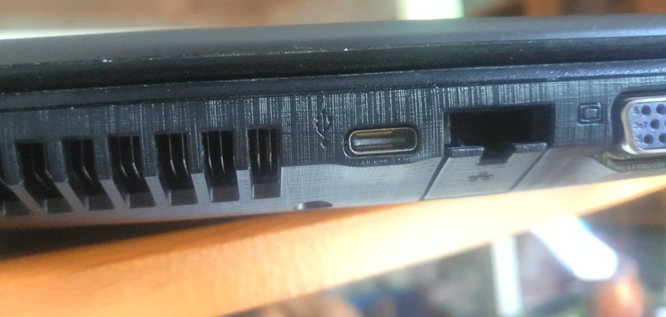 Разъем USB Type-C на ноутбуке