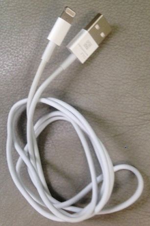 Is this the new iPhone cable? This image purporting to show the new gadget