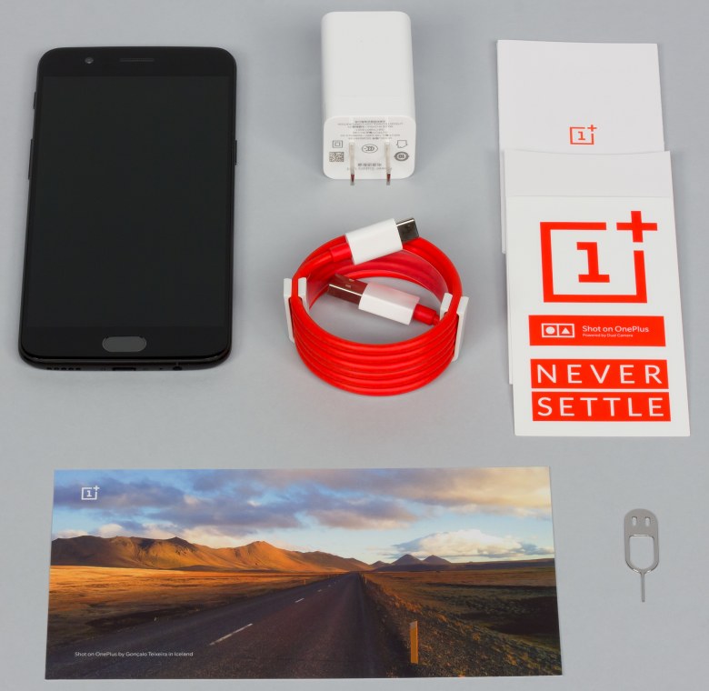 комплект поставки OnePlus 5